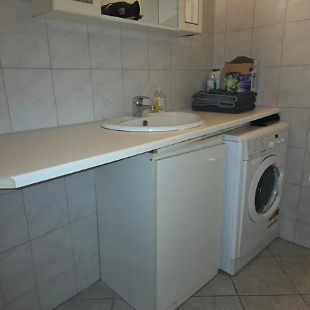 With Selfcatering Апартаменты Букс